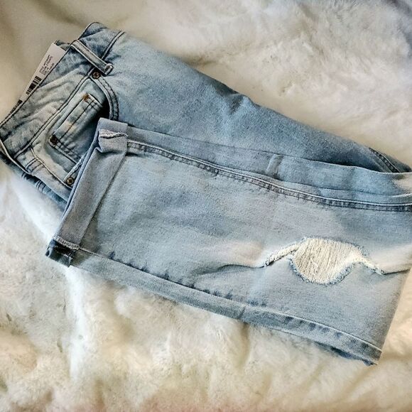 Seven7 Stretch Plus SIZE NWT Distressed Bleach Wash Ankle Jeans - Picture 9 of 13